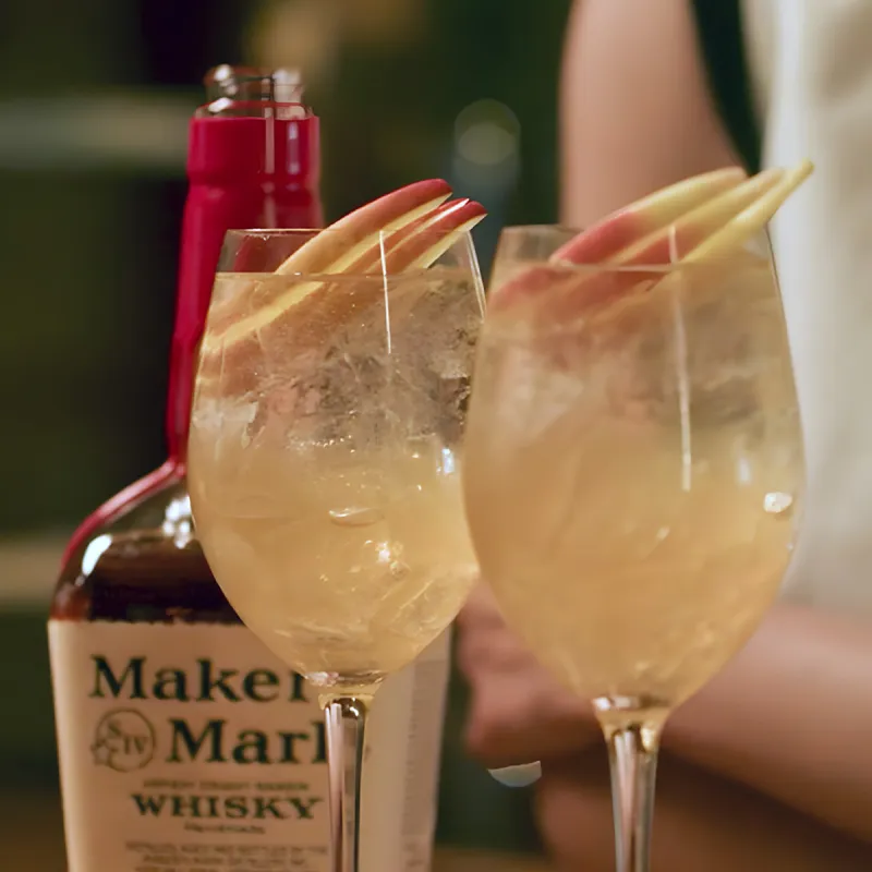 Maker’s Mark bourbon cocktail - Spiced Apple Spritz 